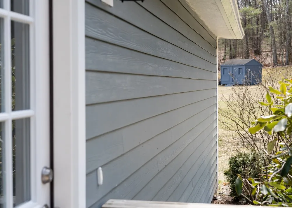 Golden Group Roofing exterior of home with James Hardie