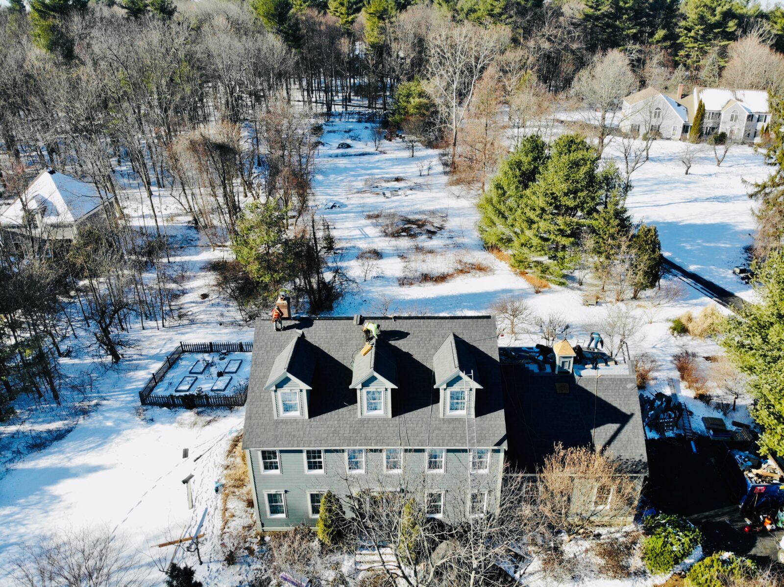 Winter Roof Maintenance: Avoid roof repairs